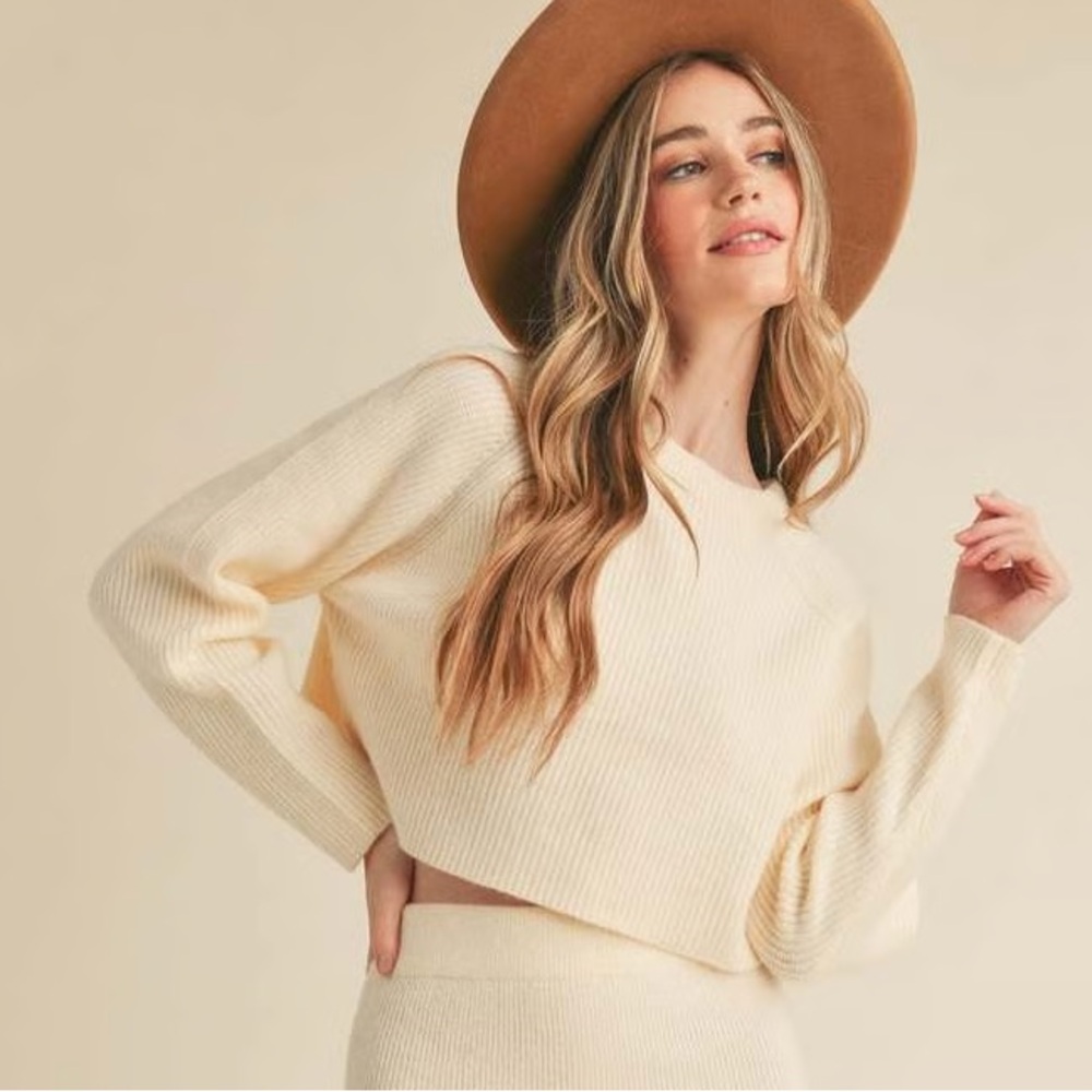 MABLE Lorena Cropped Sweater